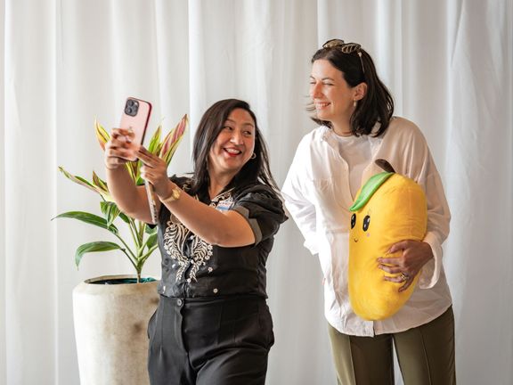 Střípky z pracovní cesty předsedkyně Poslanecké sněmovny Markéty Pekarové Adamové v Singapuru a na Filipínách, říjen 2024