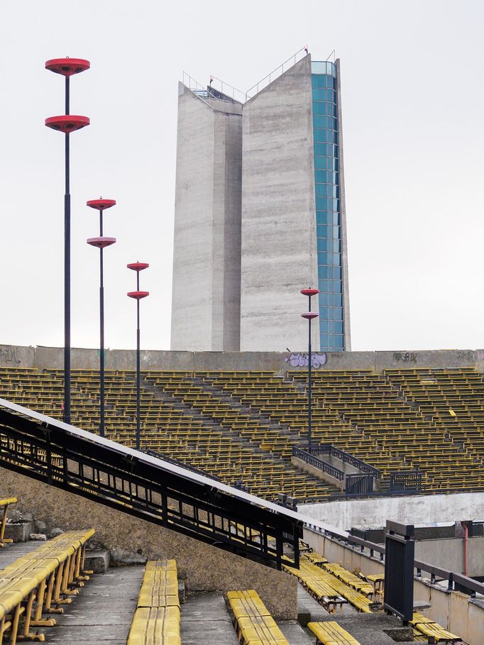 Velký strahovský stadion: postupné chátrání