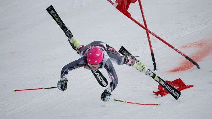 Podívejte se na nejlepší snímky a videa z právě skončeného mistrovství světa ve sjezdovém lyžování.