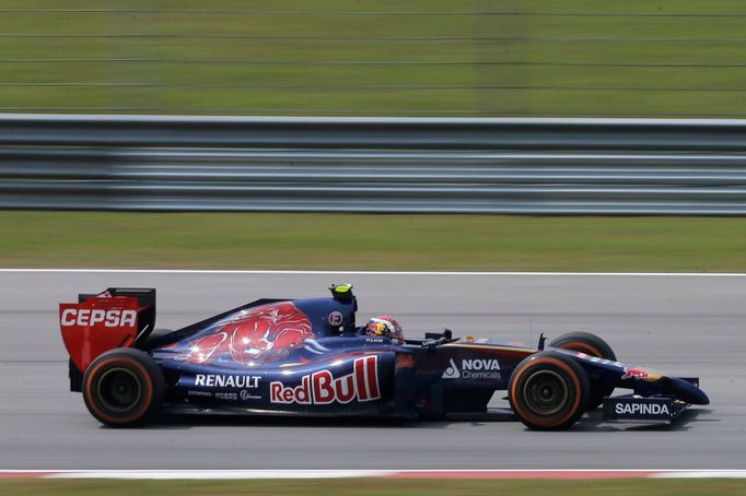 Toro Rosso Formula One driver Daniil Kvyat of Russia drives during the first practice session of the Malaysian F1 Grand Prix at Sepang International Circuit outside Kuala