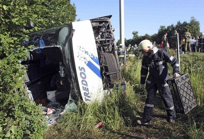 Havarovaný autobus ve Štýrsku