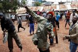 Volby v Keni doprovázely krvavé střety mezi policií a stoupenci opozičního lídra.