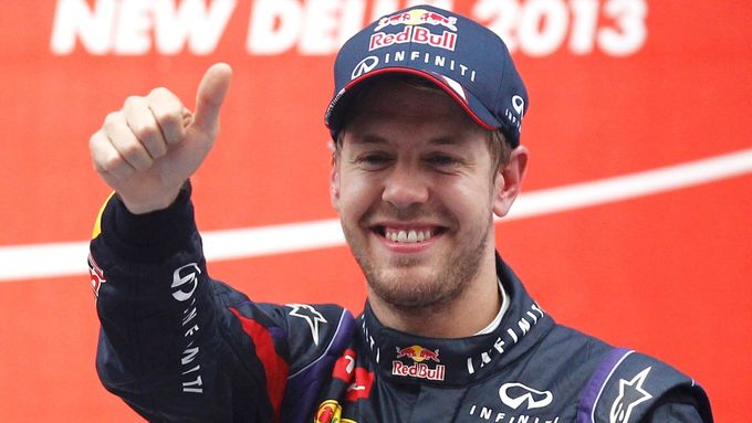 Sebastian Vettel potvrdil, že v současné formuli 1 nemá za volantem Red Bullu soupeře. Podívejtese, jak si vybojoval čtvrtý titul v řadě.