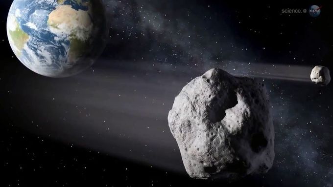 Průlet asteroidu 2004 BL86.