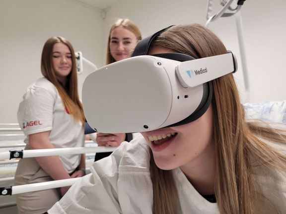 Studenti AGEL SZŠ a VOŠZ využívají při studiu virtuální realitu2