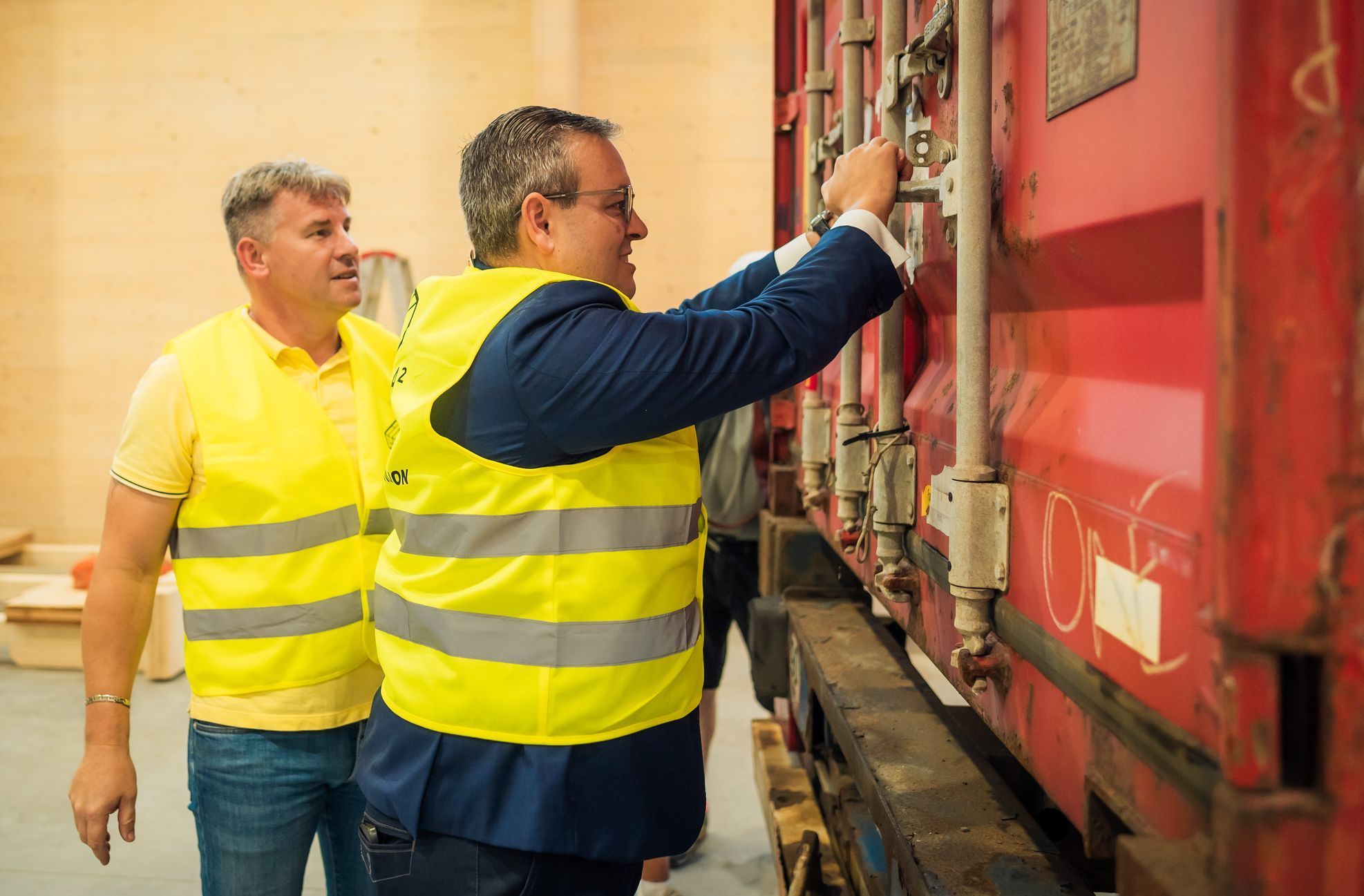 Do Japonska míří první kontejnery se dřevem na český národní pavilon