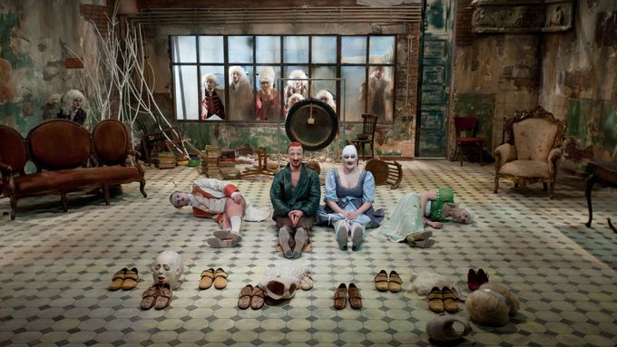 Inscenace Leonce a Lena Maďarského divadla v Kluži