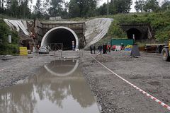 Stát opět chyboval, tunely za 9 miliard nemají povolení