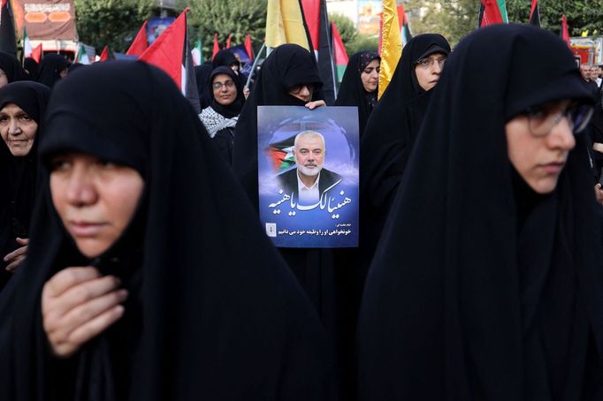 Protiizraelské protesty v Teheránu po zabití Ismáíla Haníji.