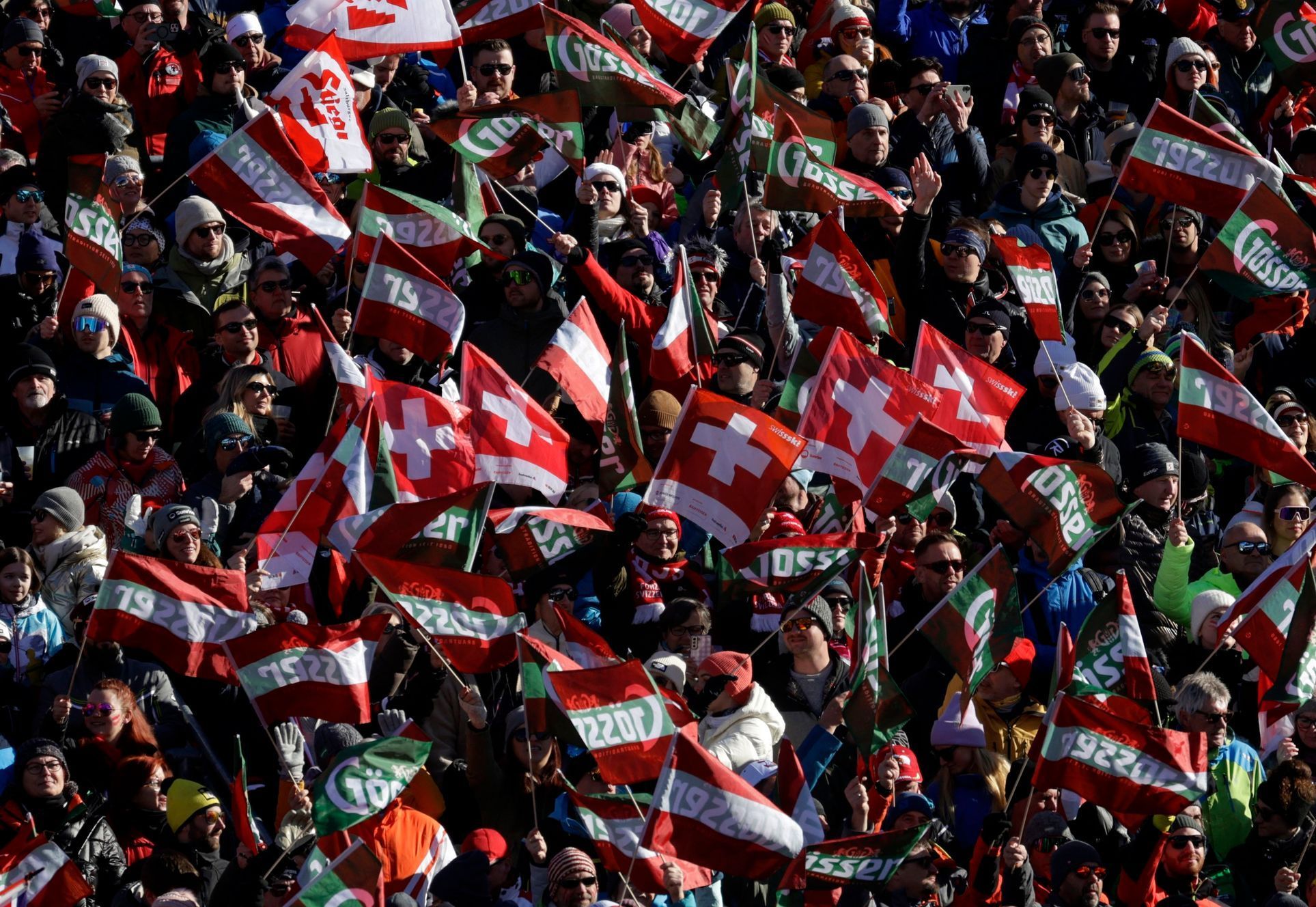 Fanoušci na závodě ve sjezdu žen na MS v Saalbachu 2025