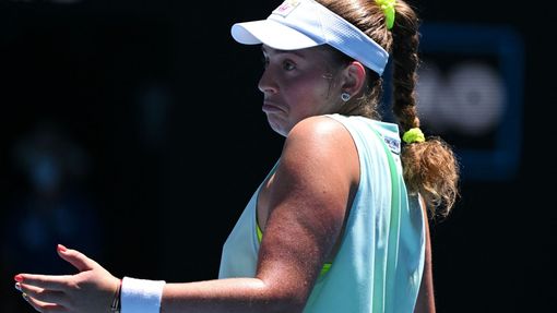 Jelena Ostapenková v třetím kole Australian Open 2022.