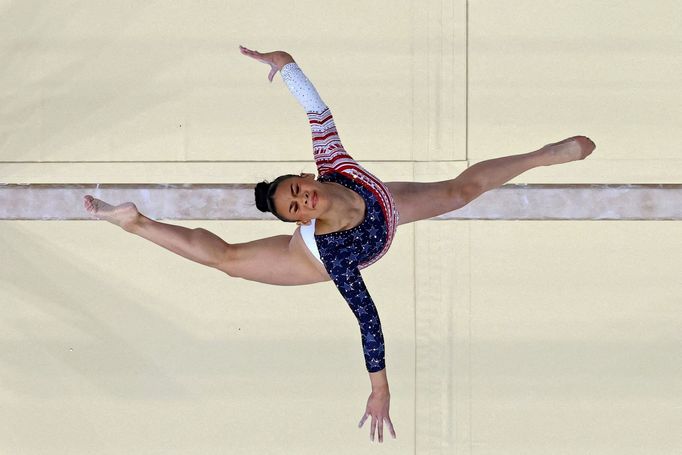 Paris 2024 Olympics - Artistic Gymnastics - Women's Team Final - Bercy Arena, Paris, France - July 30, 2024. Sunisa Lee of United States in action on the Balance Beam REU