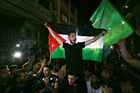 Izrael a Hamás kývly na příměří, na klid zbraní dohlédne Egypt. Lidé v Gaze slavili