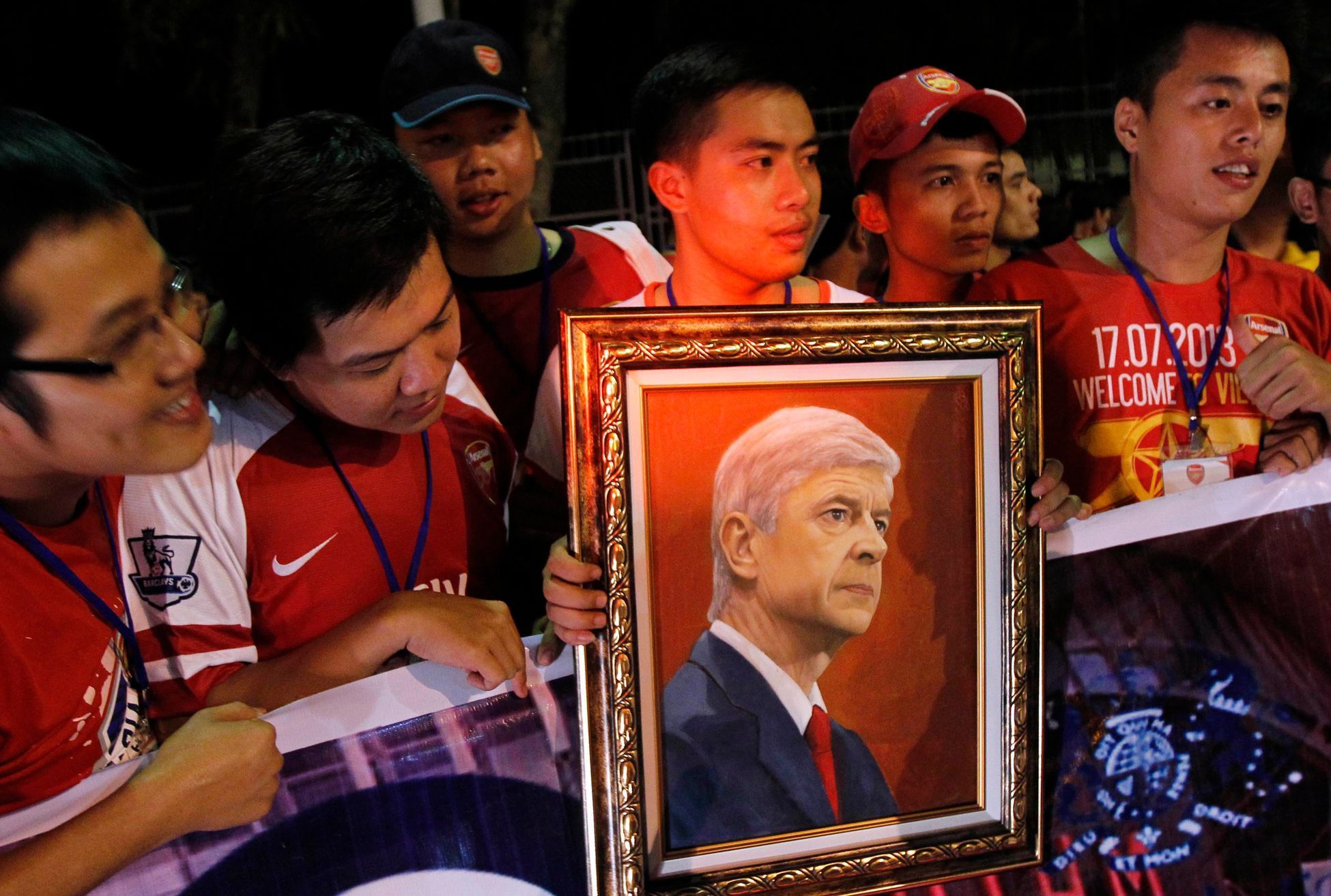 Vietnamští fanoušci Arséne Wengera a Arsenalu