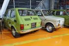 Maluch alias Polski Fiat 126p, další produkt kooperace Poláků s italskou automobilkou, sice ve Varšavě nikdy nevyráběli, o jeho produkci se starala automobilka FSM v Bílsku-Bělé a později i Tychách, ale k legendám silnic v socialistickém bloku patří nesporně. První kusy Malucha vznikly počátkem června 1973 a z miniauta se stal okamžitý prodejní hit. Nakonec vůz vznikal až do roku 2000, přičemž na výstavě je k vidění i řada pozdějších variant s upraveným vzhledem či motorem.