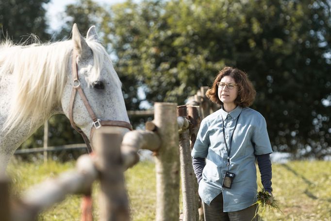 Martha Issová ve filmu Buko