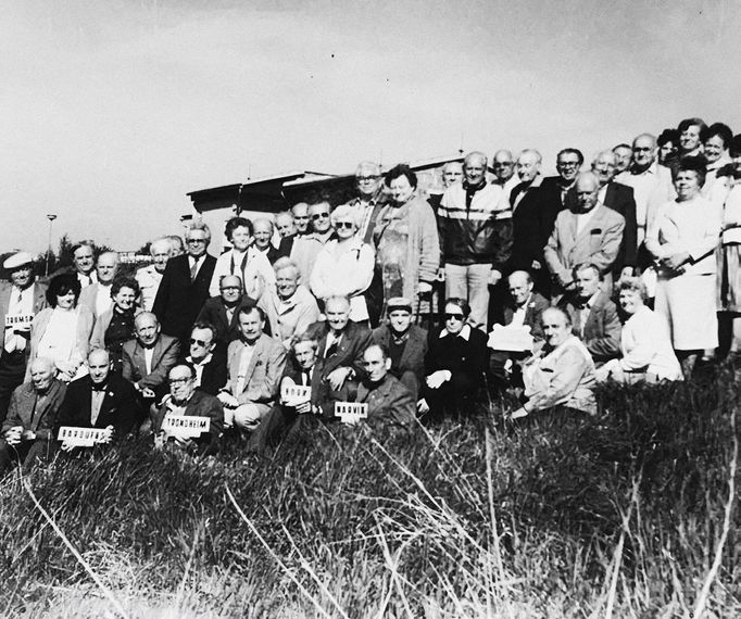 Fotografie z Narviku a okolí pořízené Jaroslavem Buchtíkem po kapitulaci zachycující život Čechoslováků v Narviku a okolí v prvních poválečných měsících.