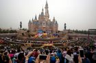 V Šanghaji otevřel první Disneyland v pevninské Číně, stál 5,5 miliardy dolarů