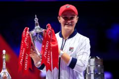 Bartyová korunovala životní sezonu triumfem na Turnaji mistryň