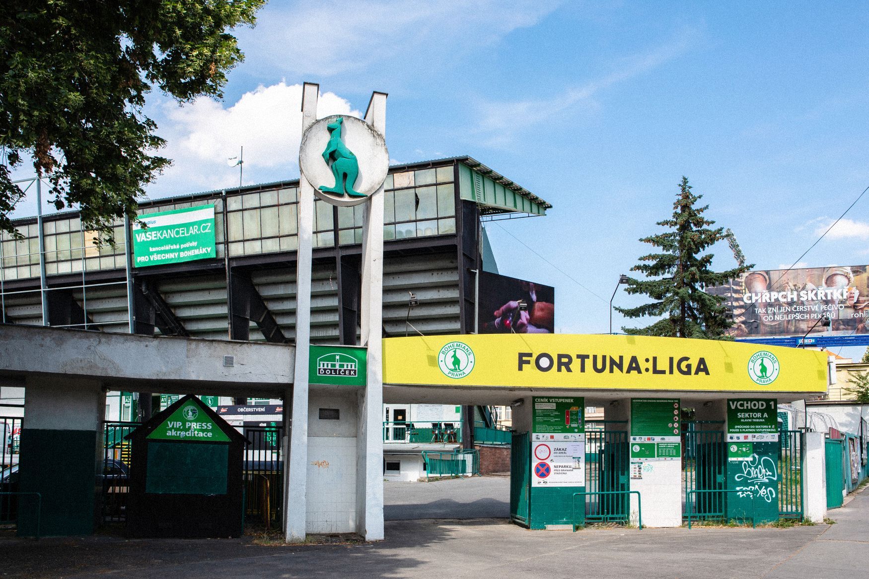 Fotogalerie / Před 90 lety byl otevřen fotbalový stadion Ďolíček klubu Bohemians 1905