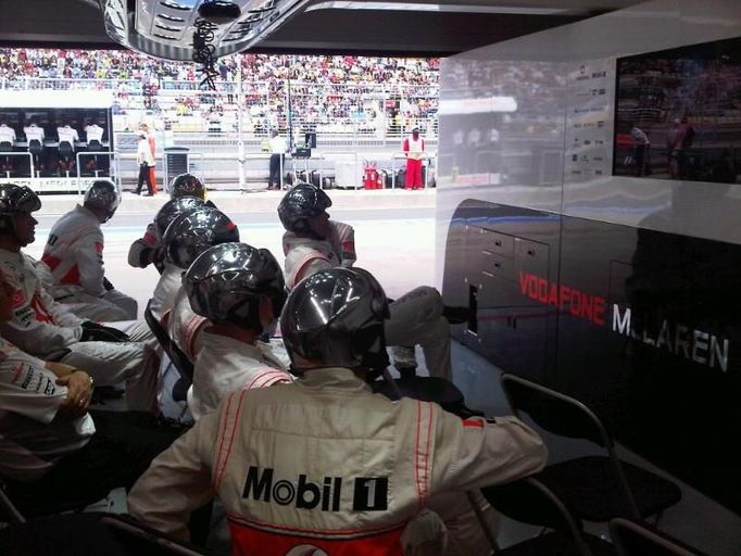 F1, VC Koreje 2013: mechanici McLarenu