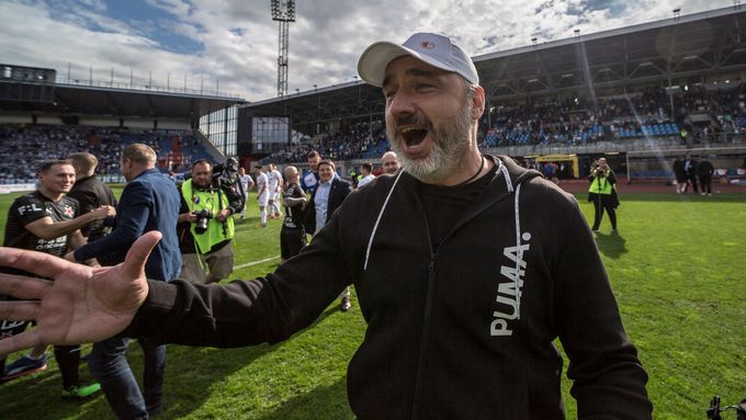 Slávisté slaví titul po 4. kole nadstavby Fortuna:Ligy Baník - Slavia: Jindřich Trpišovský