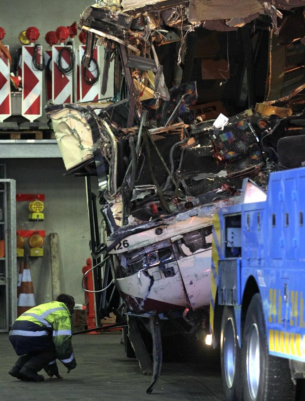 Tragická nehoda autobusu ve Švýcarsku