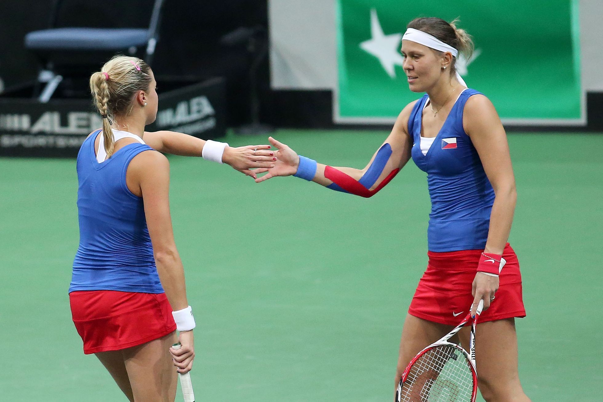 Finále Fed Cupu 2014: Andrea Hlaváčková a Lucie Hradecká
