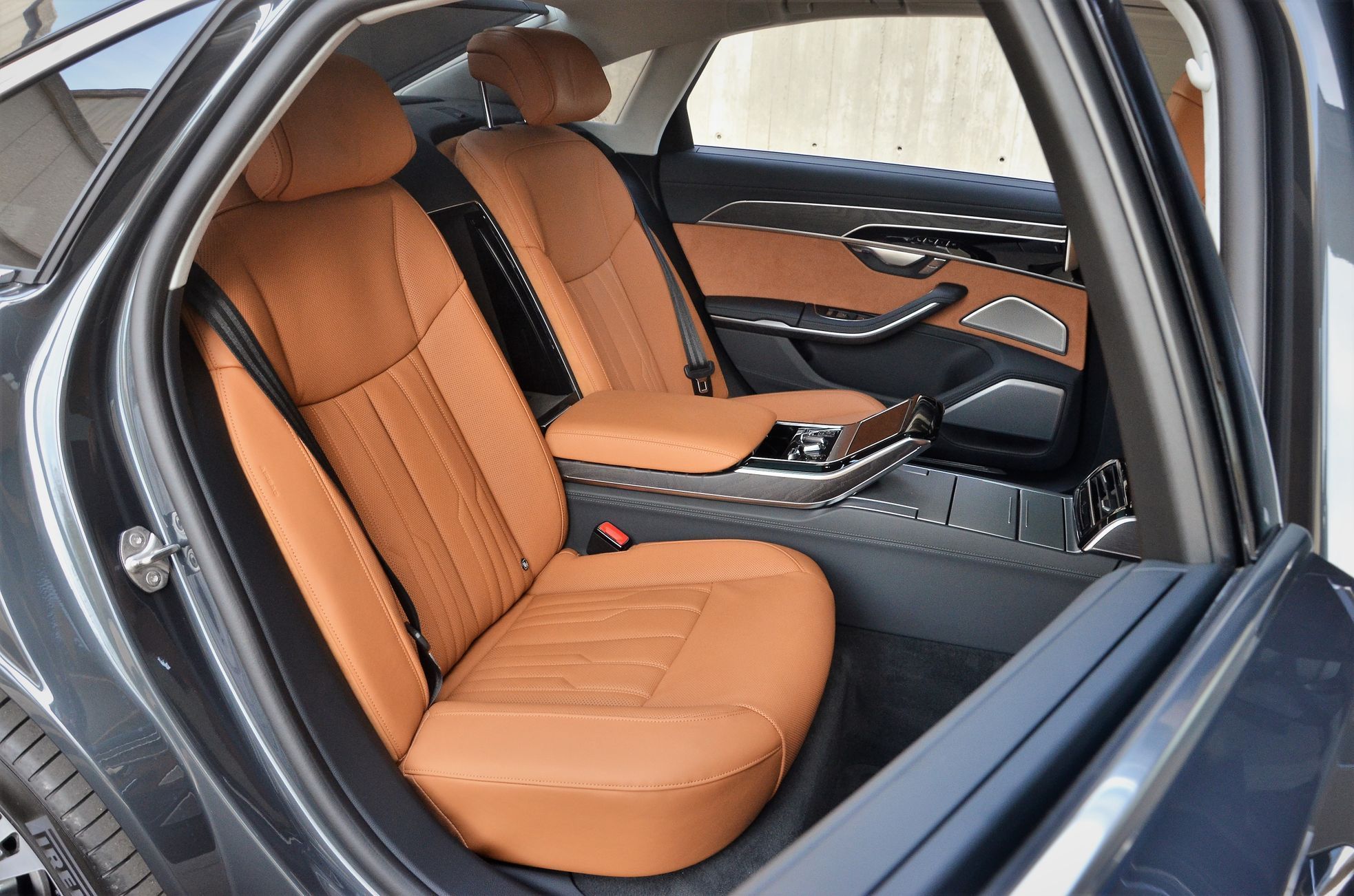 Audi A8 L