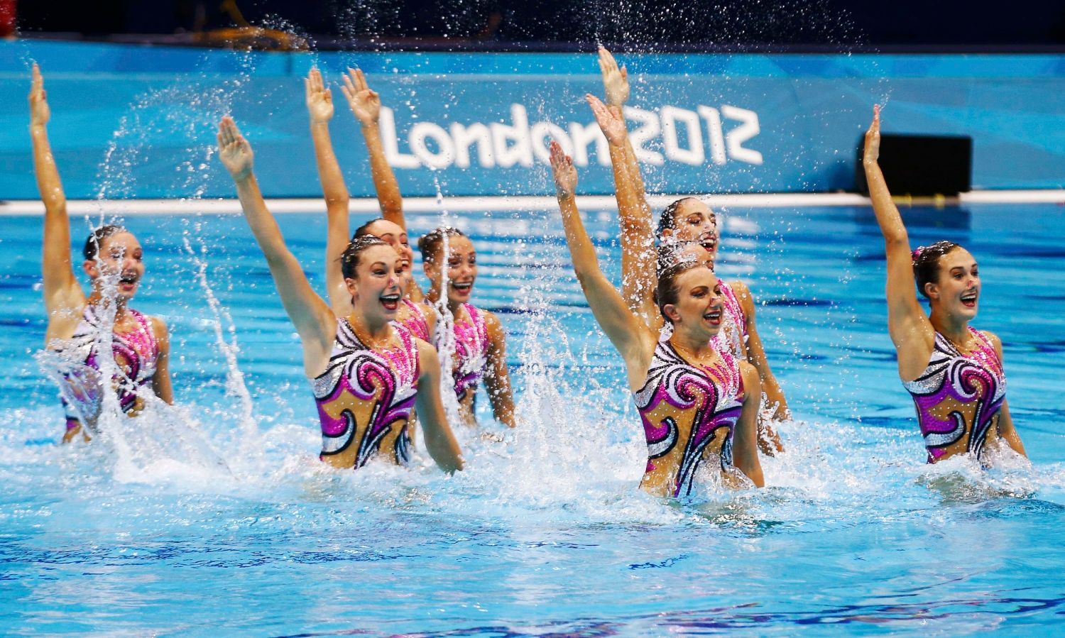 Synchronizované plavání na OH 2012 v Londýně.