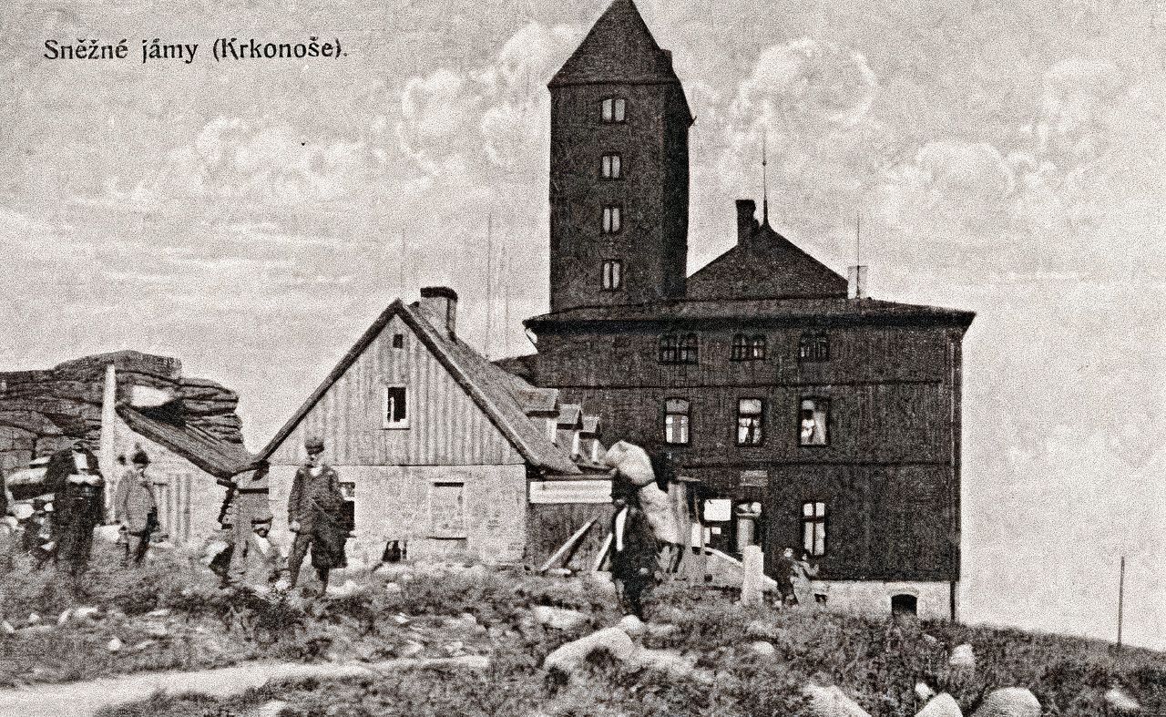 Bouda u Sněžných jam, Krkonošské boudy, Krkonoše, hory, historie, pokračování, Domácí