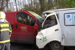 Policie kvůli nehodě uzavřela E55 u Teplic