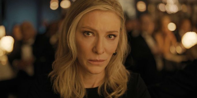 Cate Blanchett v roli Catherine Ravenscroft.