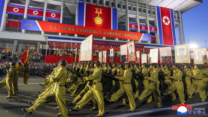 Jižní Korea nevysílá přes hranici K-pop, ze Severní Koreje už nevyjí zvířata