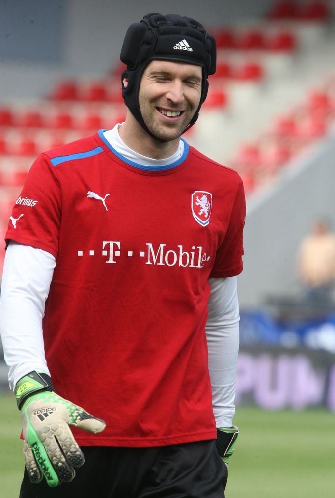 Trénink české reprezentace před utkáním s Itálií (Petr Čech)