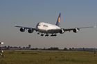 Konsorcium Airbus ohlásilo konec legendy. Přestane vyrábět největší letoun pro osobní přepravu model A380 superjumbo. Důvodem je malý zájem leteckých společností. Aerolinky místo něj dávají přednost menším letounům.