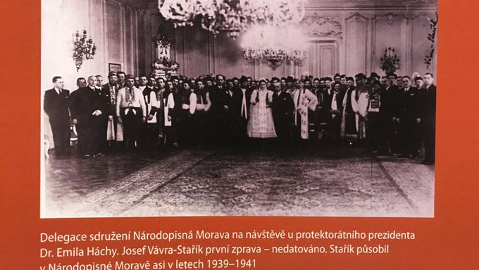 O složitosti osoby Josefa Vávry - Staříka svědčí například i členství ve sdružení Národopisná Morava, které kolaborovalo s nacistickým Německem