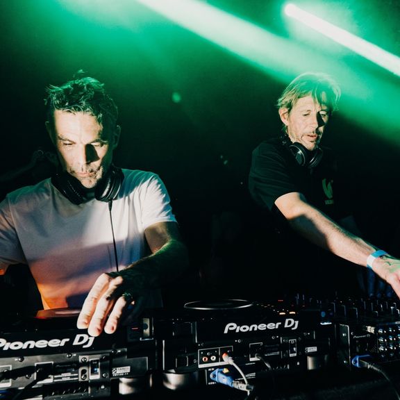 Tom Findlay (vlevo) a Andy Cato sice nezahráli všechny své hity, ale i tak (nebo právě proto?) byl jejich set tolik zábavný.