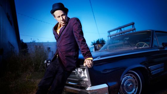 Tom Waits je dvojnásobným držitelem Grammy a členem Rokenrolové síně slávy.