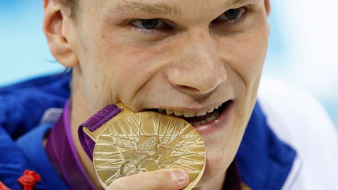 Yannick Agnel se zlatou medailí z olympiády v Londýně