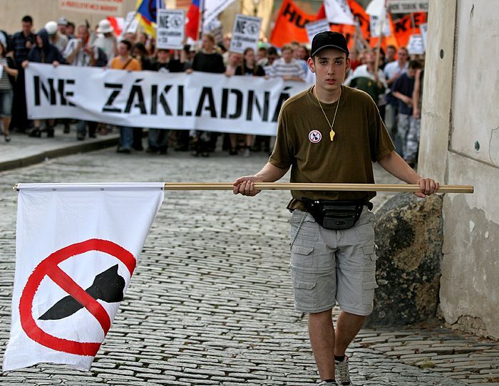 Demonstrace "NE základnám" na Václavském nám. - 21