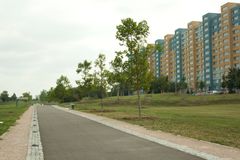 Ceny bytů už neporostou, míní šéf banky. Loni lidé do bydlení "schovali" 250 miliard