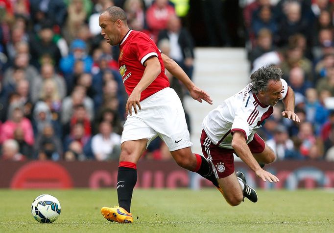 Mikael Silvestre a Maurizio Gaudino