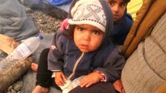 Děti uprchlíků na řecko-makedonské hranici