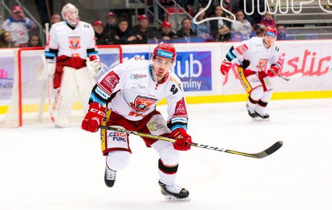 Třinec - Hradec, 4. semifinále play-off hokejové extraligy 2018: Hradecký útočník Michal Dragoun