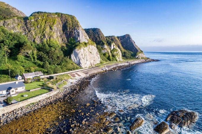 Causeway Coastal Route, irské pobřeží, ilustrační foto