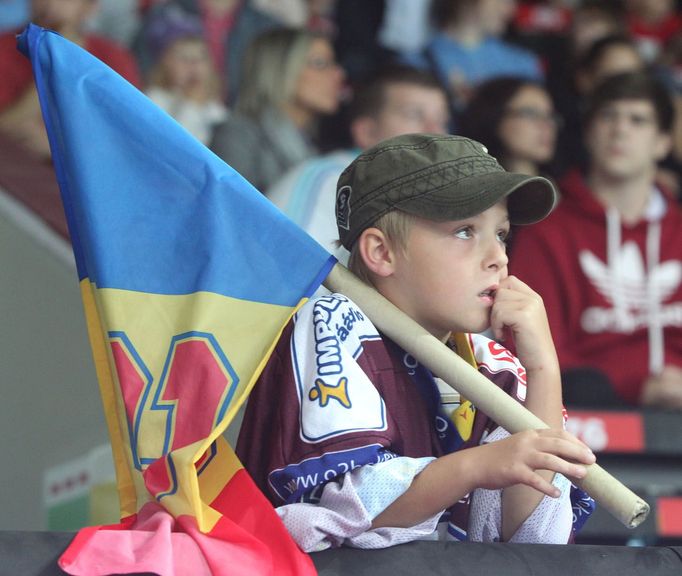 Fanoušek klubu HC Sparta Praha v prvním kole hokejové Tipsport extraligy 2012/13 s Energií Karlovy Vary.