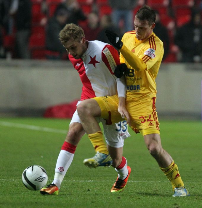 Fotbal, Gambrinus liga, Slavia - Dukla: Dávid Škutka - Tomáš Borek