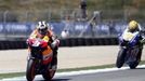 Dani Pedrosa ujíždí GP USA Valentinu Rossimu