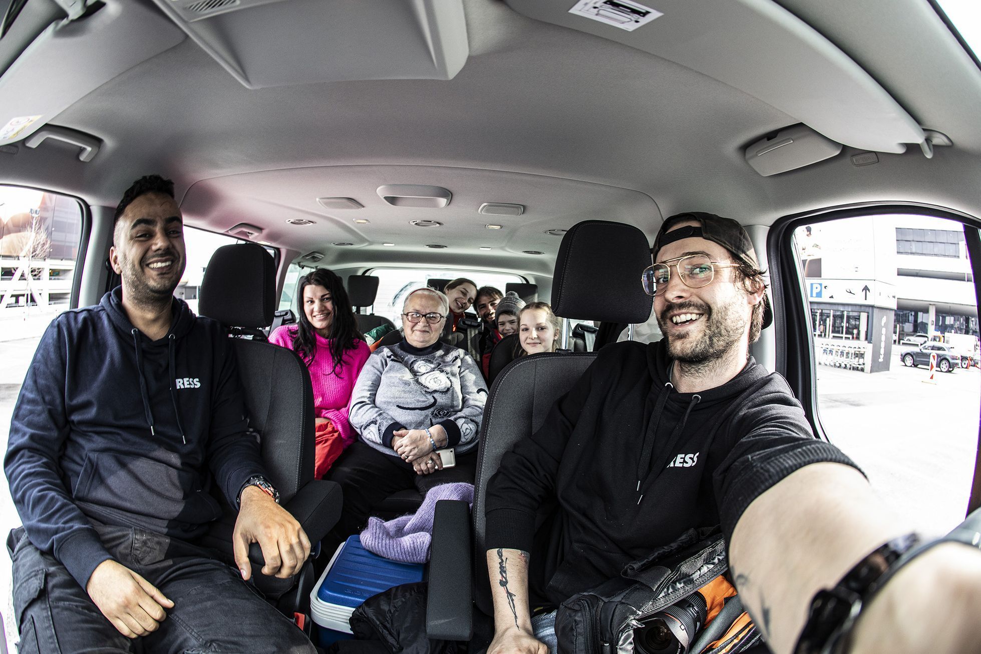 Fotogalerie / Převoz humanitární pomoci z ČR do Moldávie